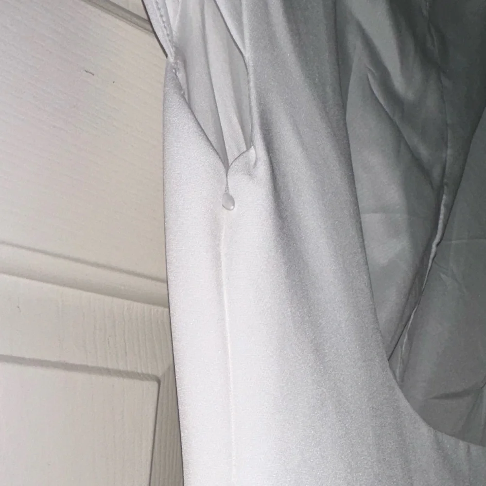 Elegant White Maxi Dress - Picture 6 of 7